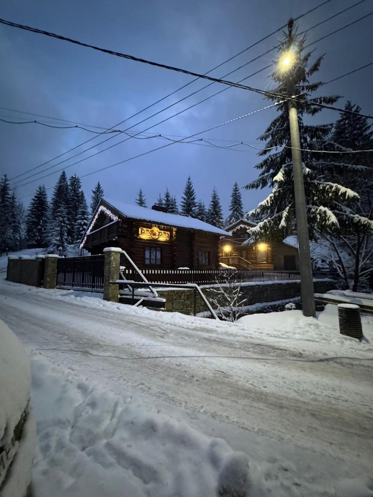Tatova Hata Jablunytsja Exteriör bild